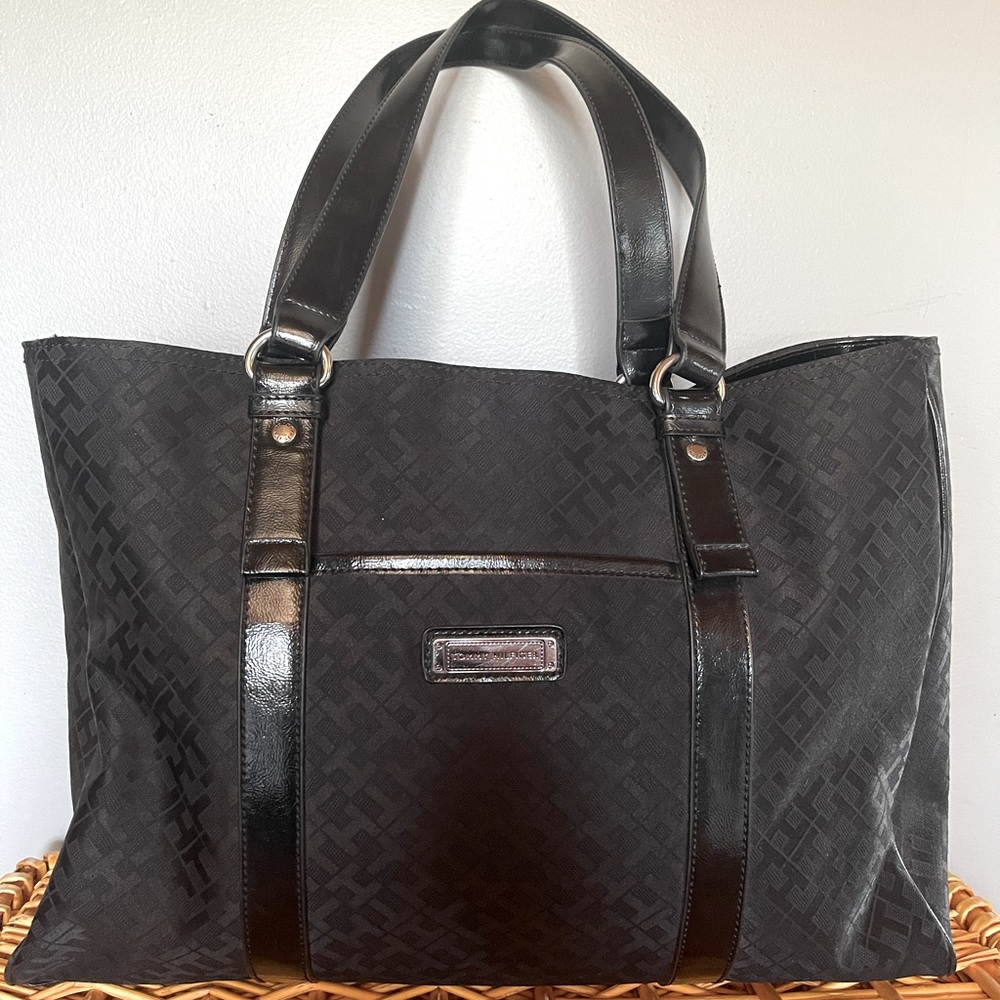 Tommy Hilfiger tote purse